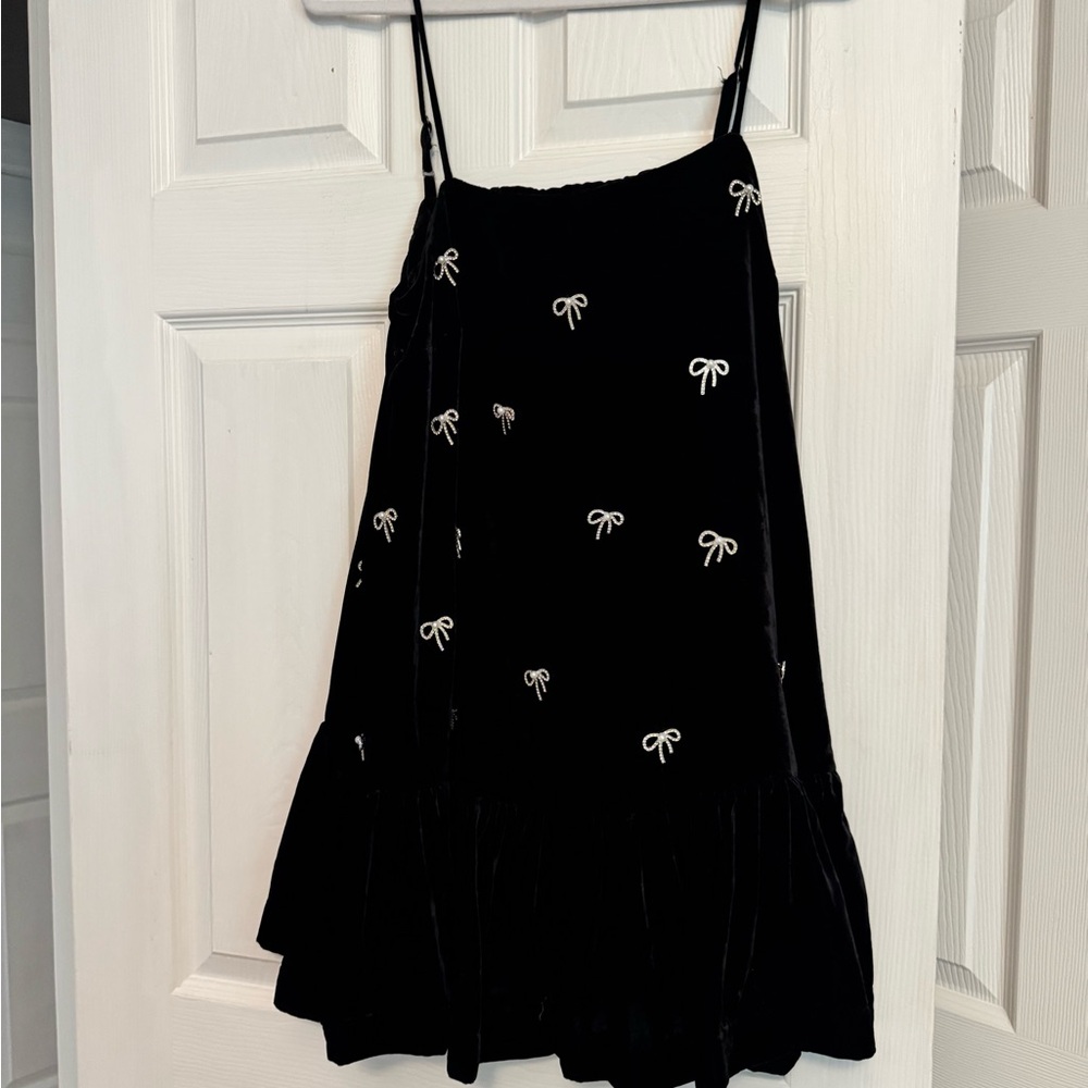 Maeve Elegant Black Velvet Dress